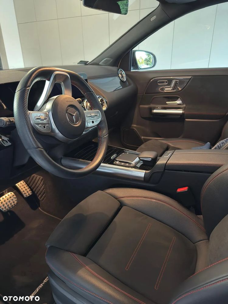 Mercedes-Benz GLA 200 AMG Line - 12
