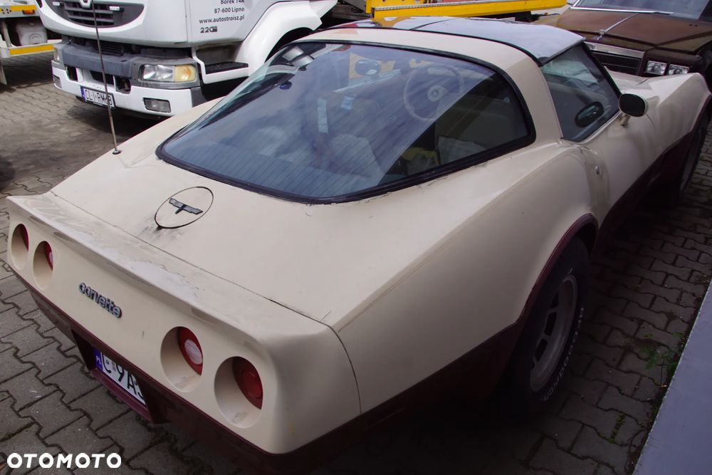 Auto na części 692106889 Chevrolet Corvette c3 1982 5.7 193 KM zderzak maska lampa szyba drzwi lusterko felgi skrzynia most fotele kolumna kierownicza rama - 7