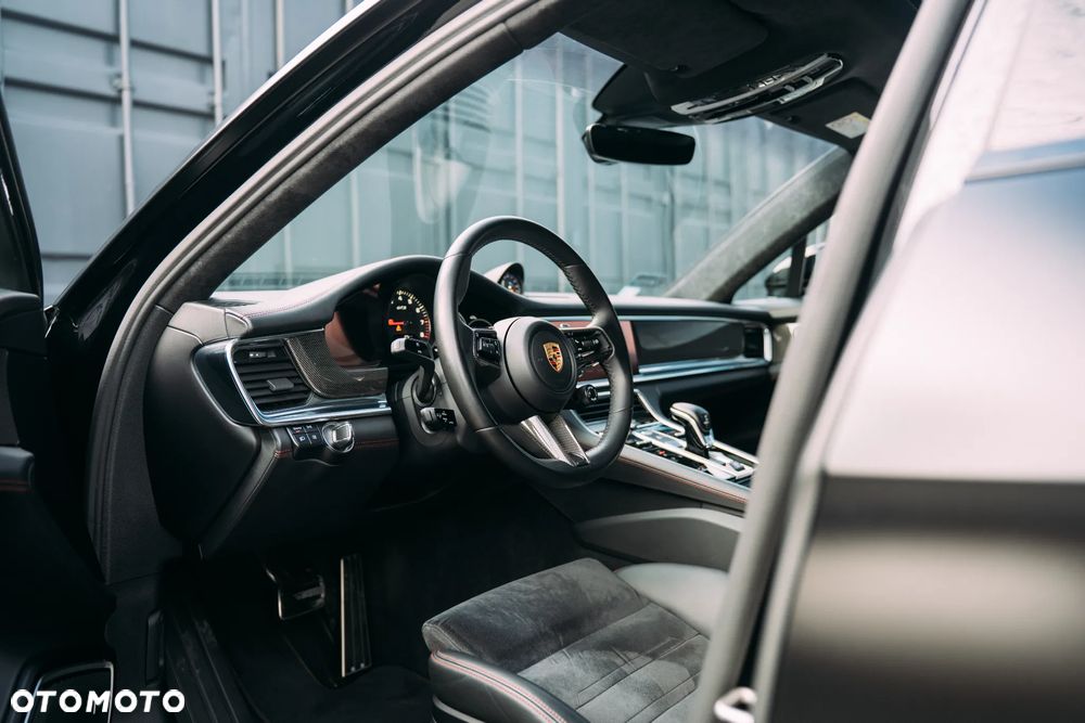 Porsche Panamera - 17