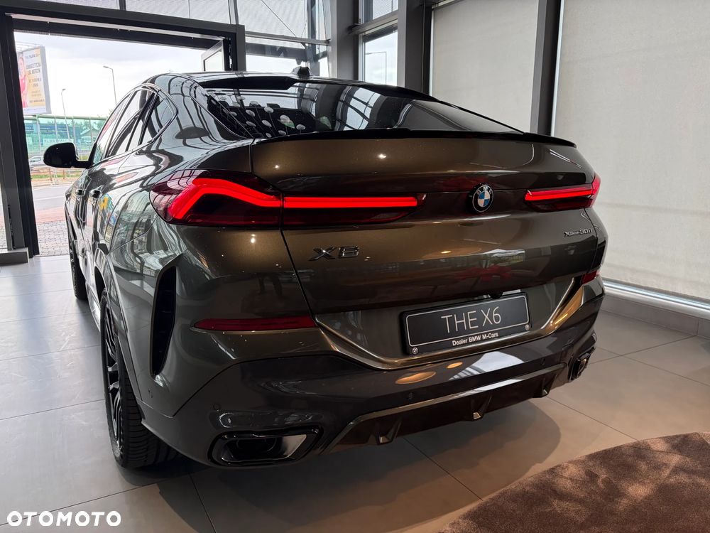 BMW X6 - 16