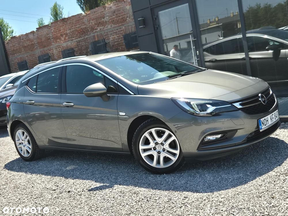 Opel Astra 1.4 T Dynamic S&S - 17