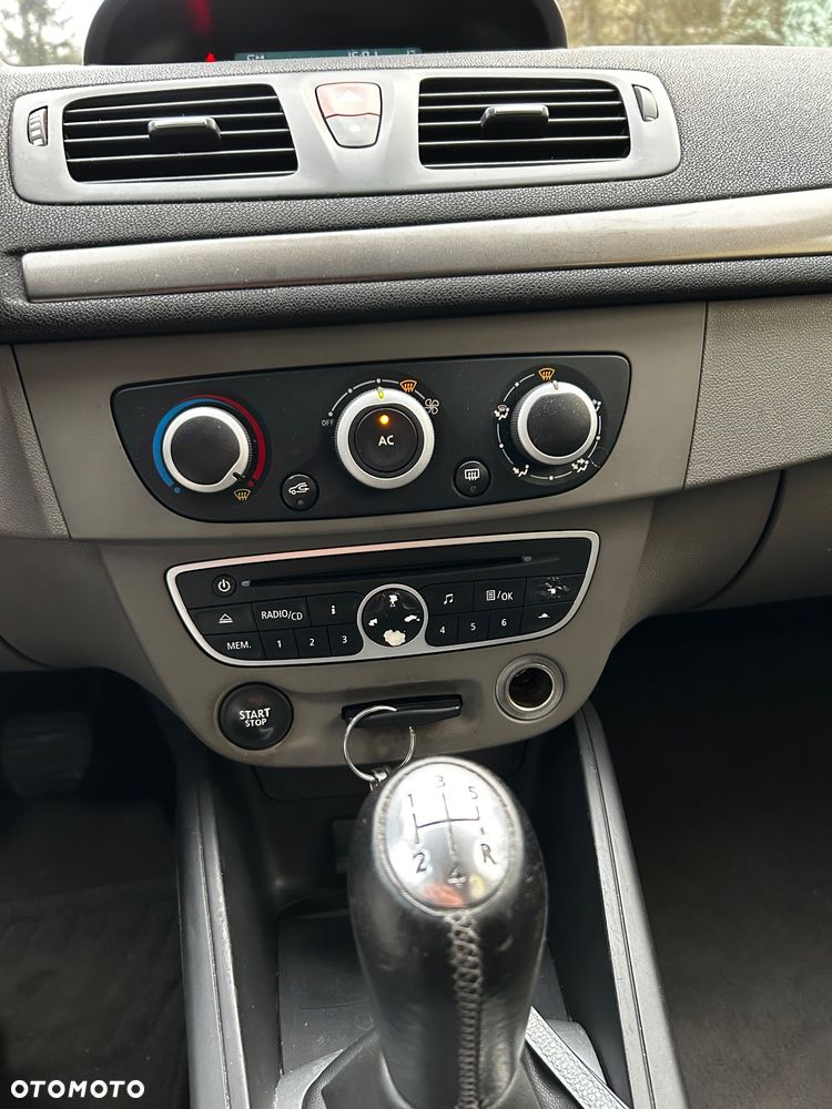 Renault Megane 1.5 dCi Authentique - 8