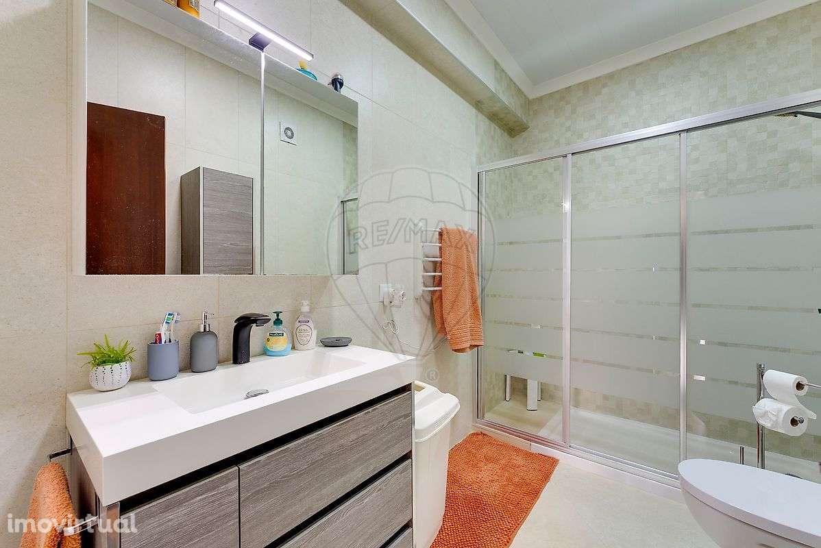 Moradia T5 com eficiência energética e vistas desafogadas em Assequins - Grande imagem: 4/42