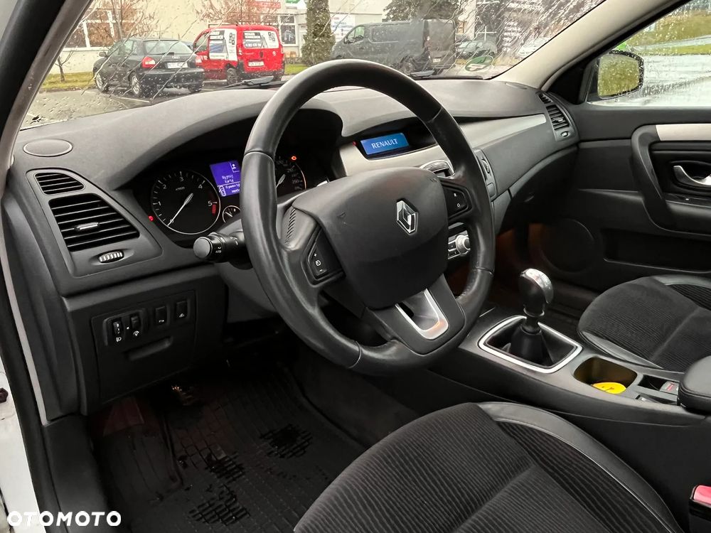 Renault Laguna dCi 110 FAP Dynamique - 11