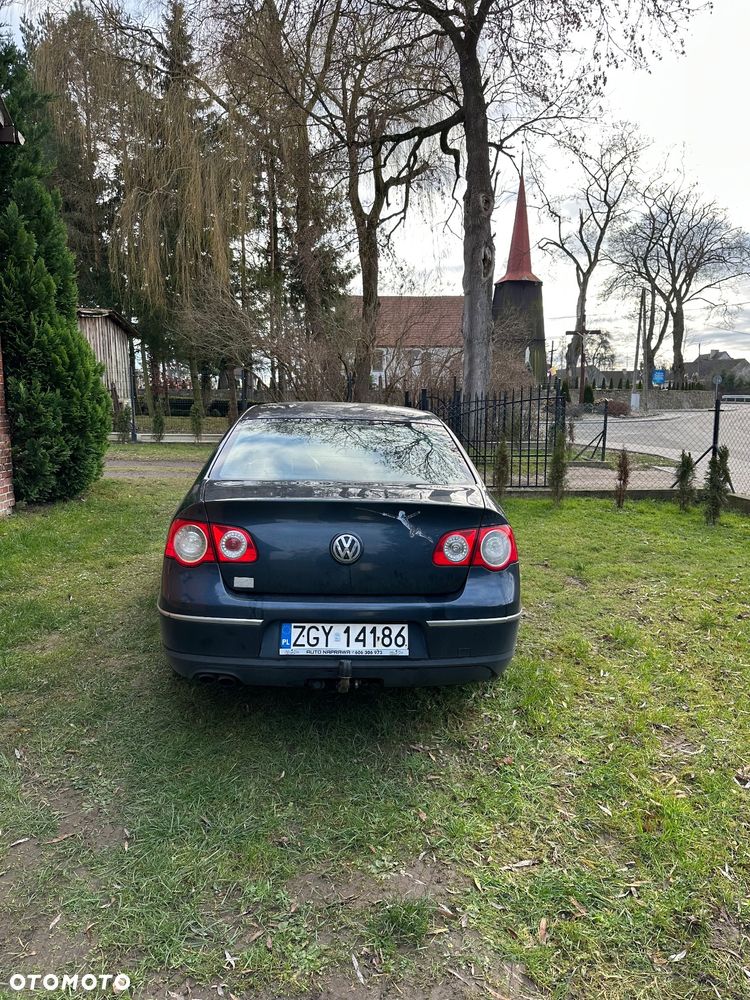 Volkswagen Passat 2.0 TDI Comfortline - 7