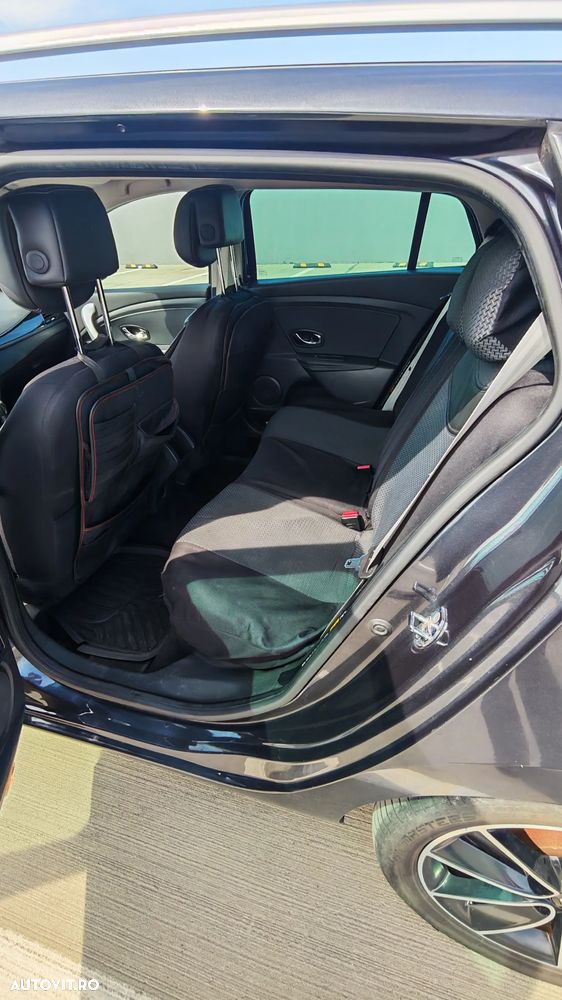 Renault Megane ENERGY dCi 110 Start & Stop Bose Edition - 8
