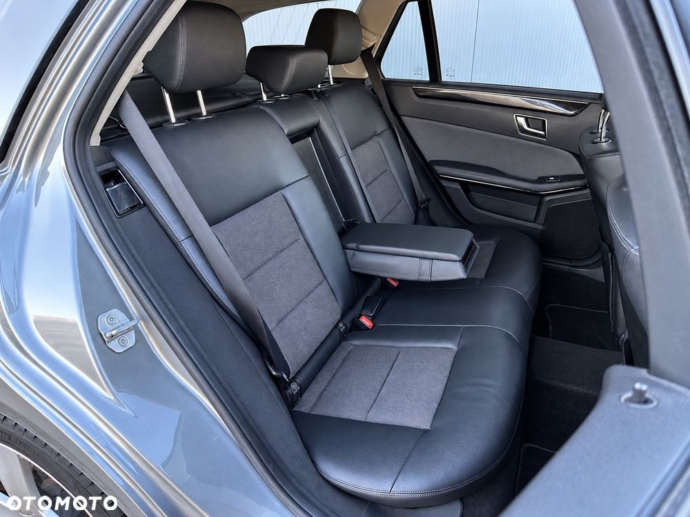 Mercedes-Benz Klasa E 220 CDI DPF BlueEFFICIENCY 7G-TRONIC Avantgarde - 20