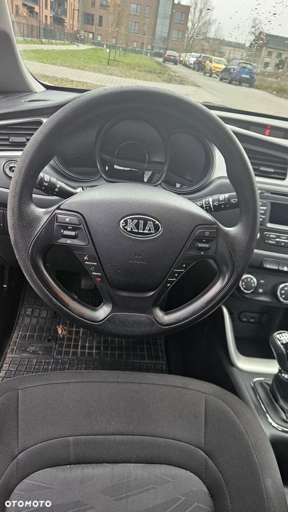 Kia Ceed 1.6 CRDi M - 6