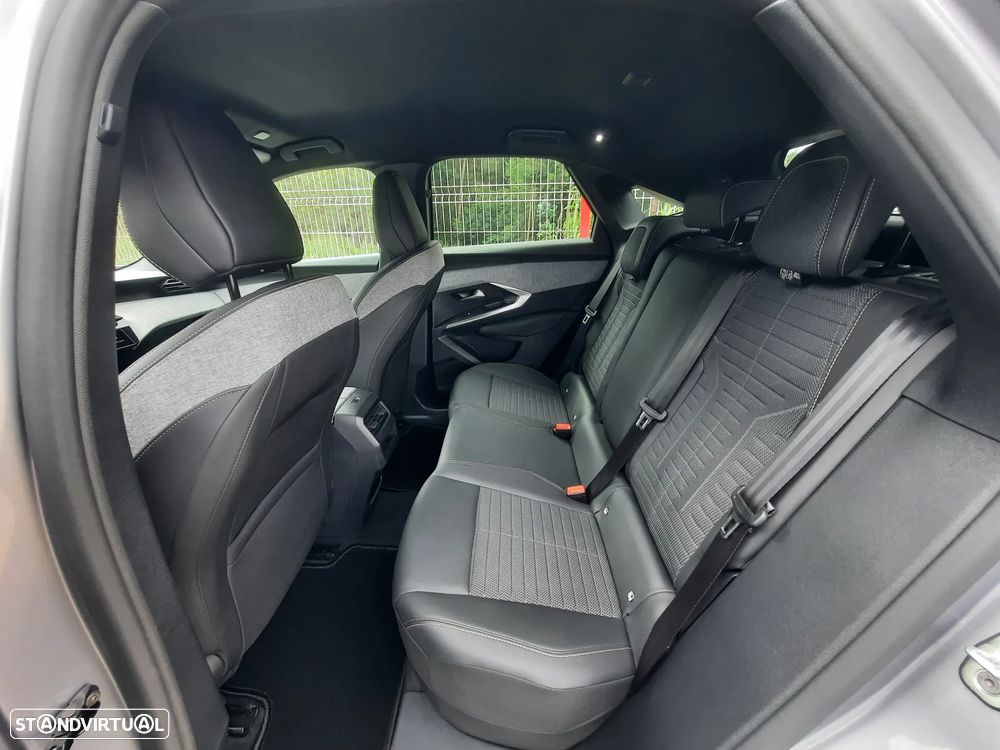 Peugeot 3008 Hybrid 145 e-DSC6 Allure - 33