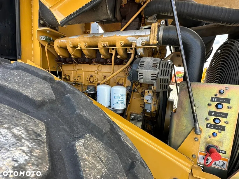 Caterpillar CS-563E - 26