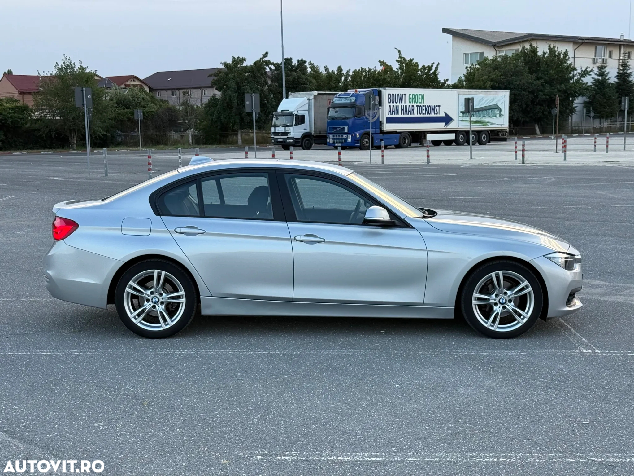 BMW Seria 3 318d Aut. Advantage - 11