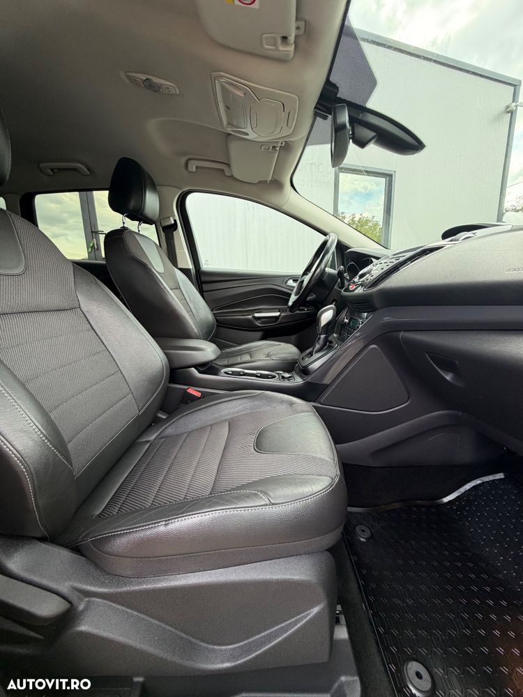 Ford Kuga 2.0 TDCi 4x4 Aut. Titanium - 16