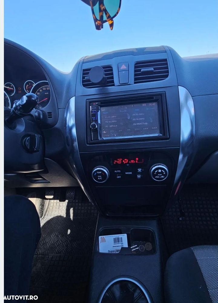 Suzuki SX4 1.6 GS 2WD ESP - 6