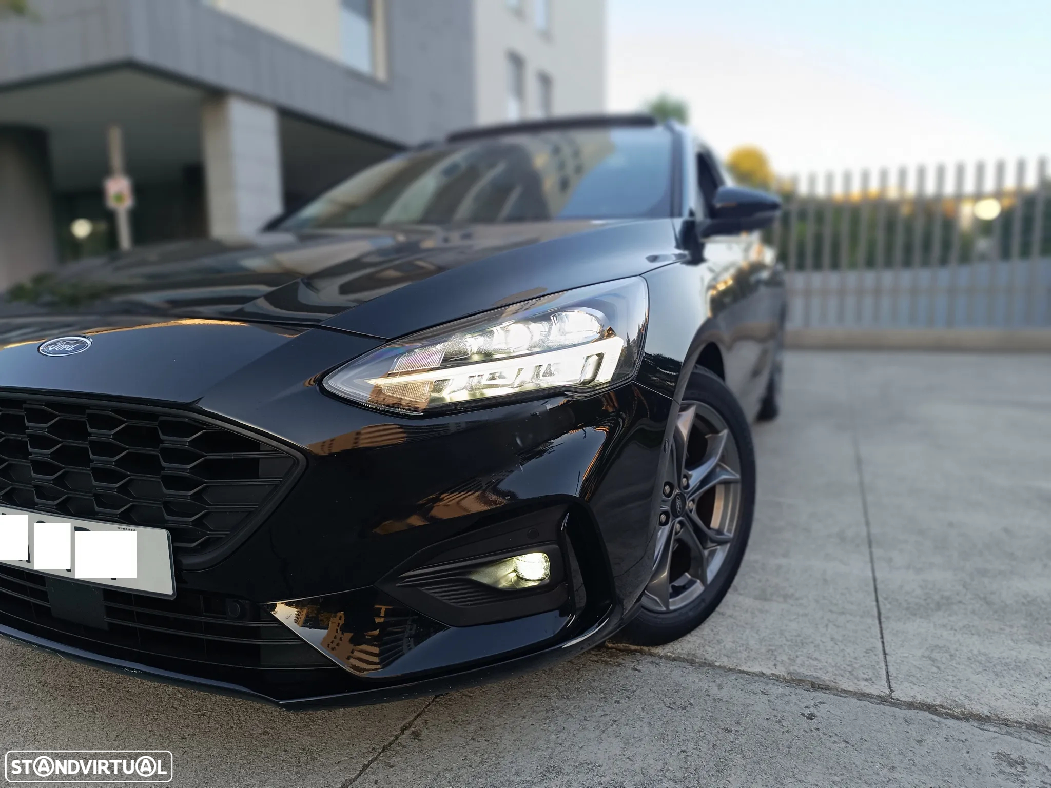 Ford Focus SW 1.0 EcoBoost MHEV ST-Line X - 35