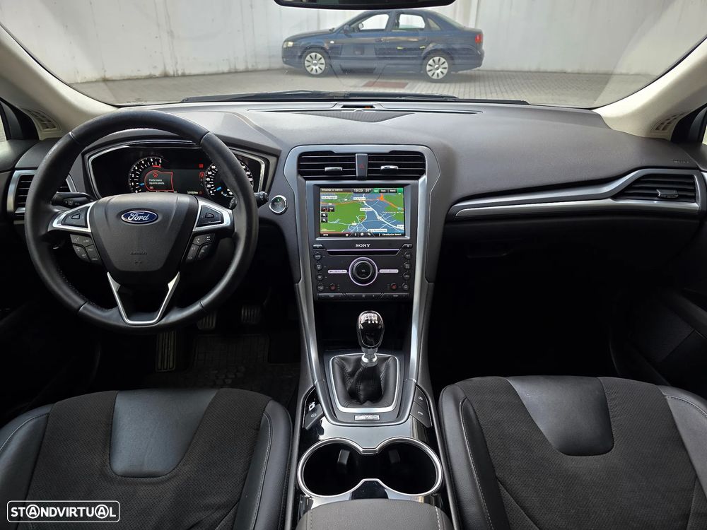 Ford Mondeo SW 2.0 TDCi Titanium - 38