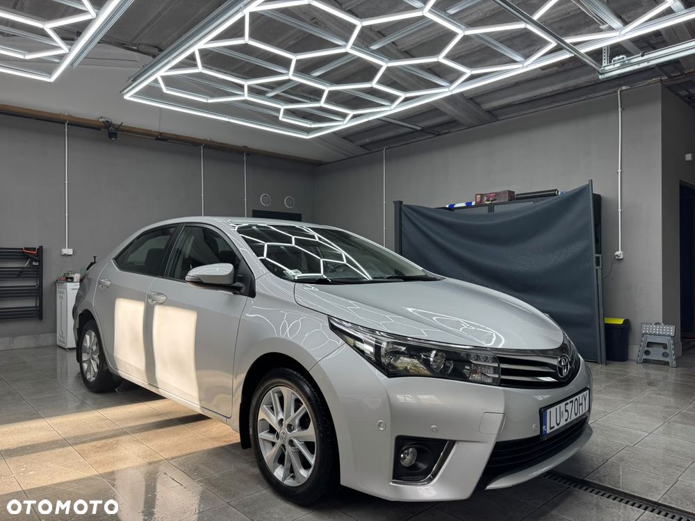 Toyota Corolla 2015 photo 2