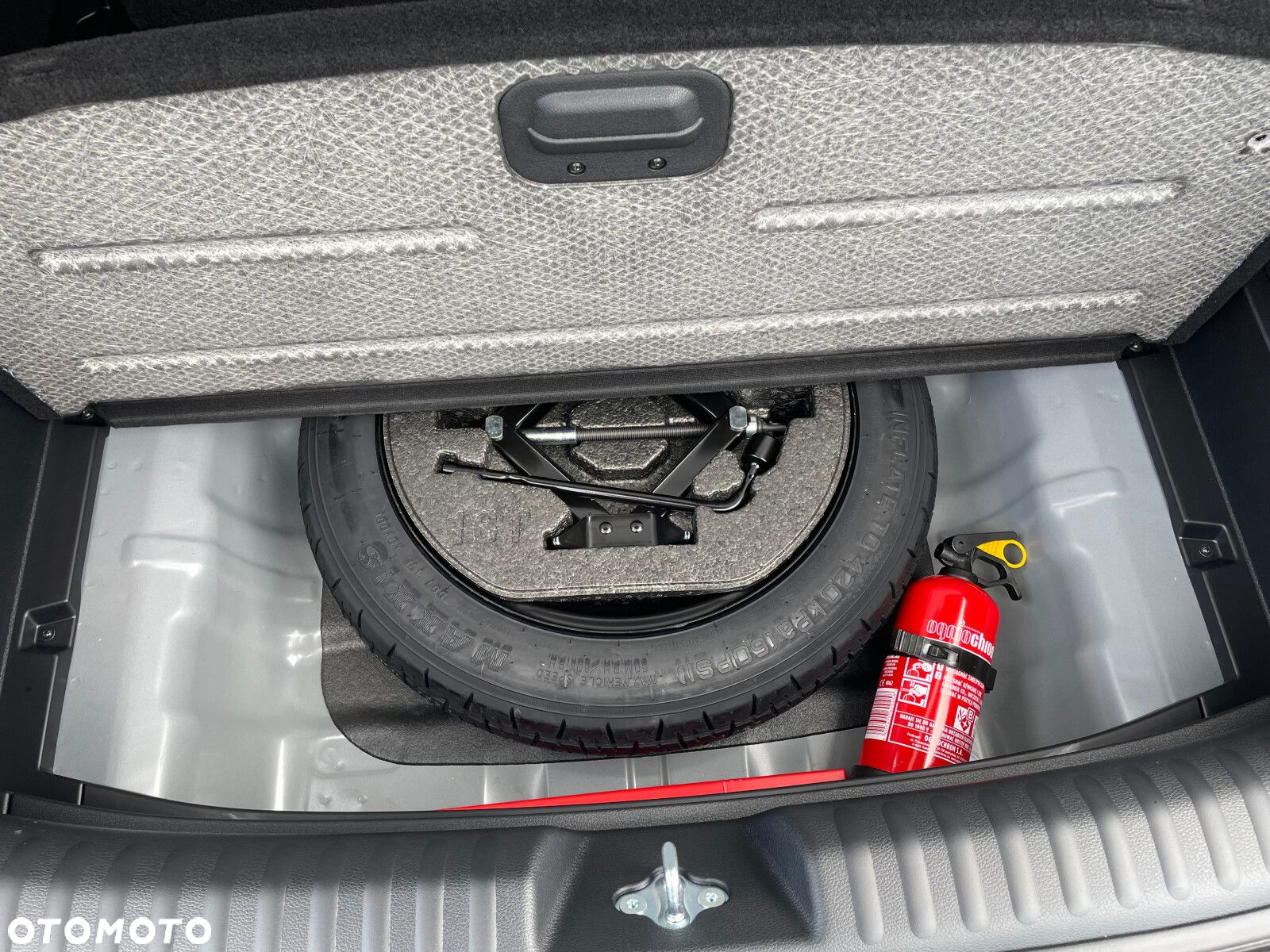 Kia XCeed 1.6 T-GDI Tribute DCT - 35