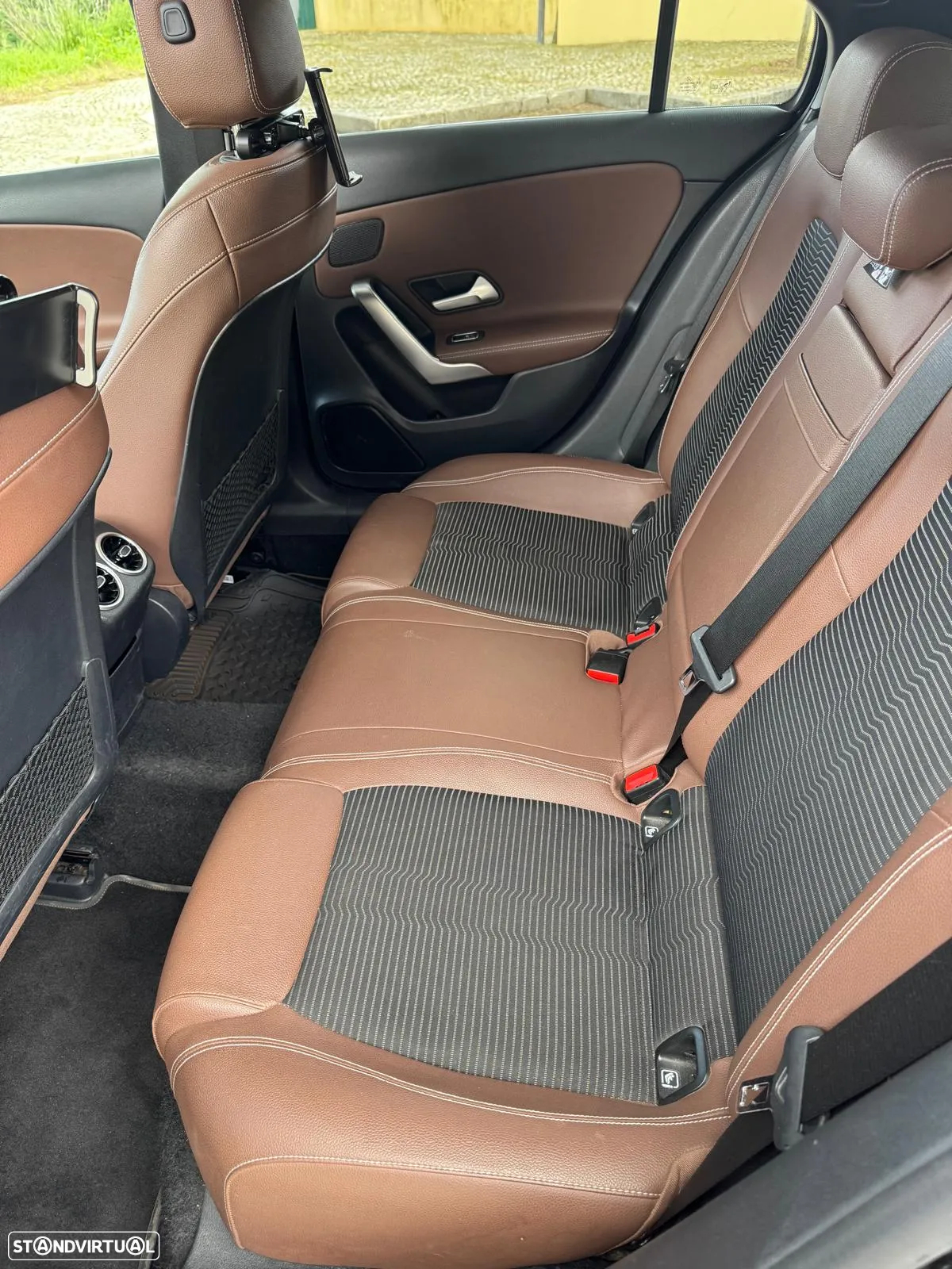 Mercedes-Benz A 180 d Progressive Aut. - 11