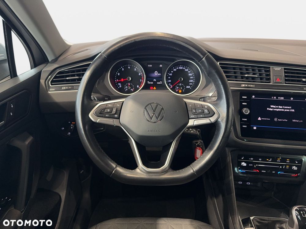 Volkswagen Tiguan - 18