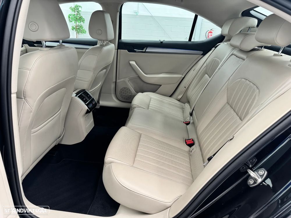 Skoda Superb 2.0 TDI Laurin&Klement DSG - 30
