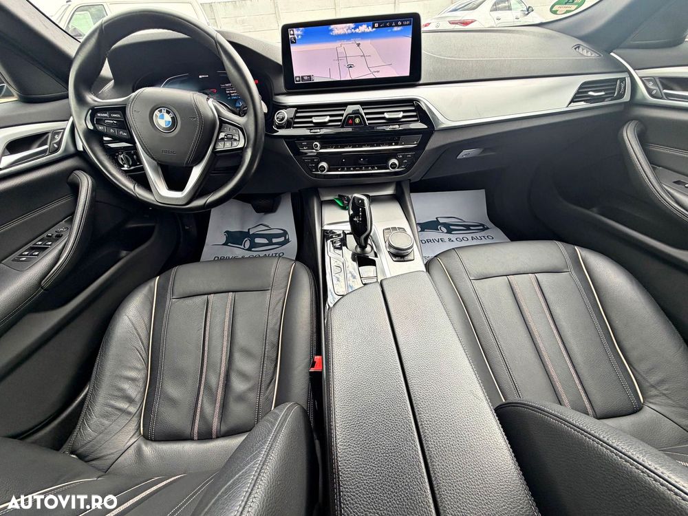 BMW Seria 5 530e Aut. - 8