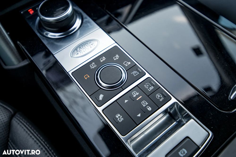 Land Rover Discovery 3.0 L TD6 HSE Luxury - 26