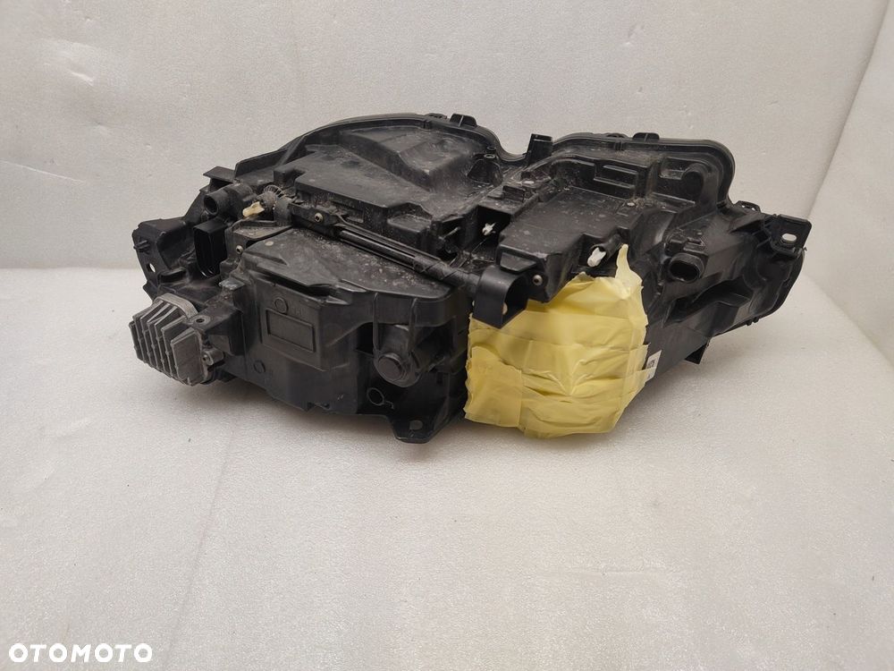 VOLVO S90 V90 MID LED LAMPA PRAWY PRZÓD 32228683 - 9