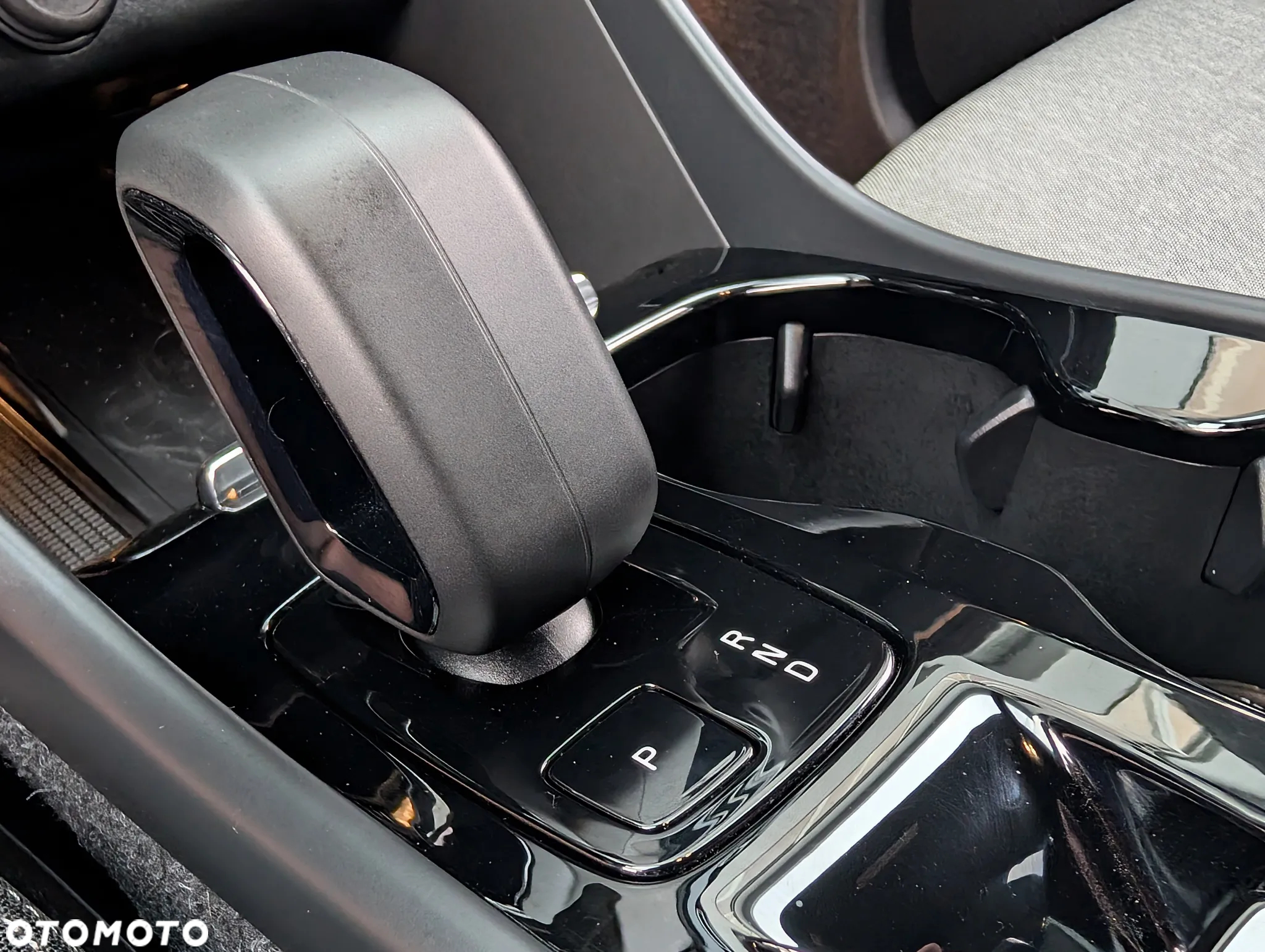 Volvo XC 40 B4 Core - 19