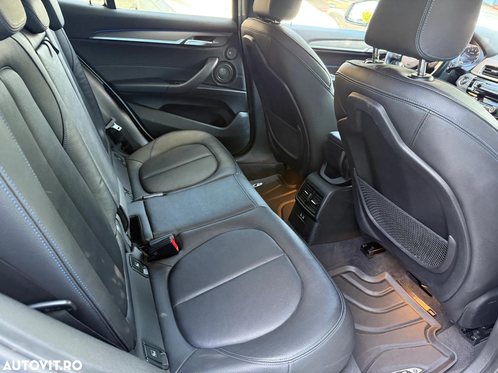 BMW X2 xDrive20i AT - 12