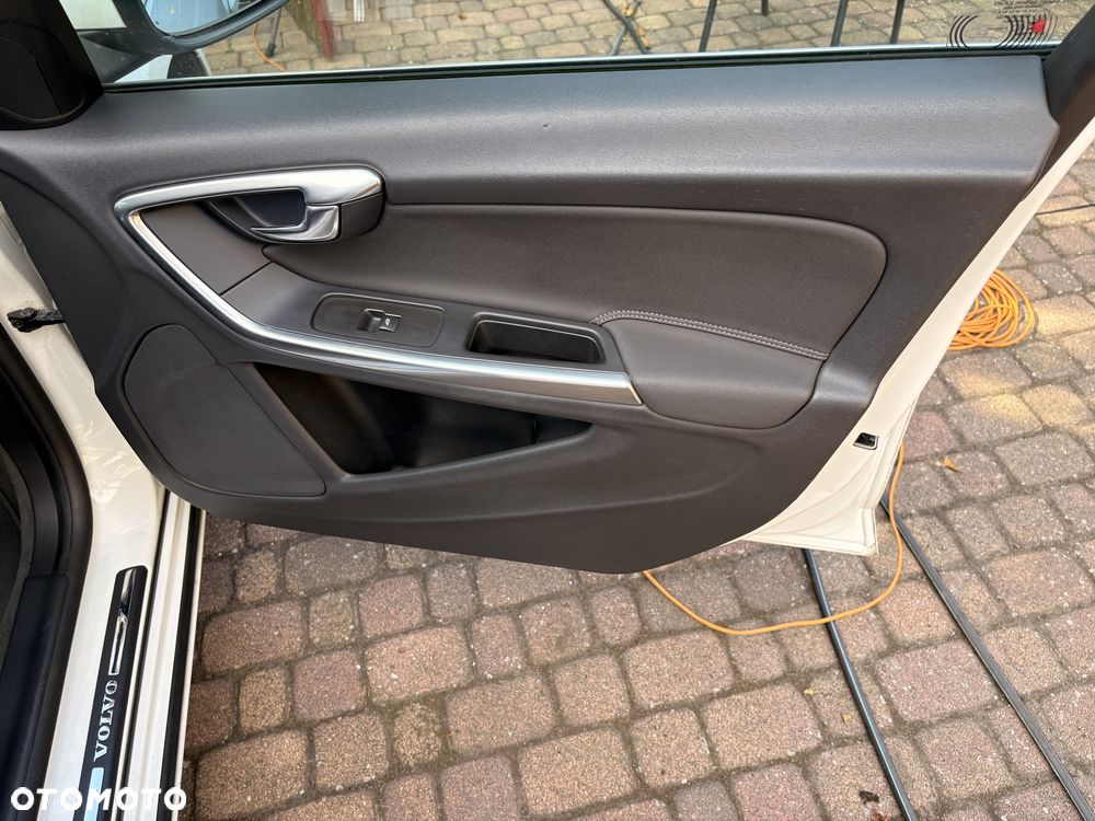 Volvo V60 - 4