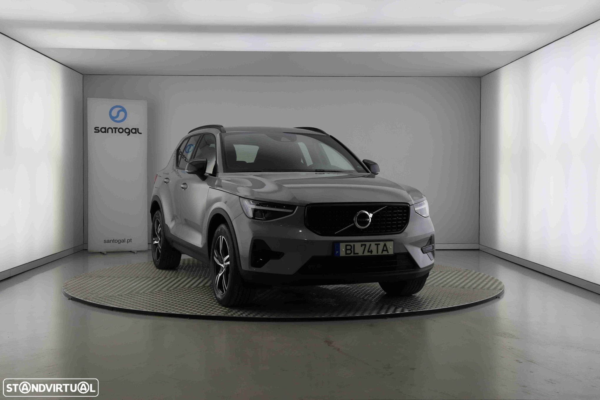 Volvo XC 40 1.5 T2 Plus Dark Auto - 2