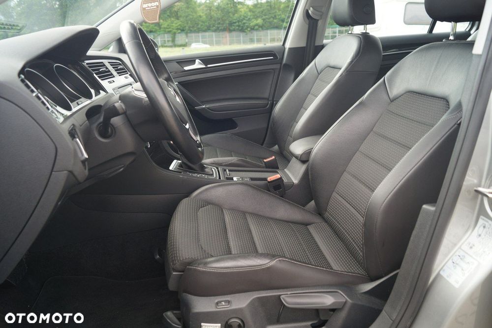 Volkswagen Golf 1.4 TSI ACT BlueMotion Technology DSG Highline - 20