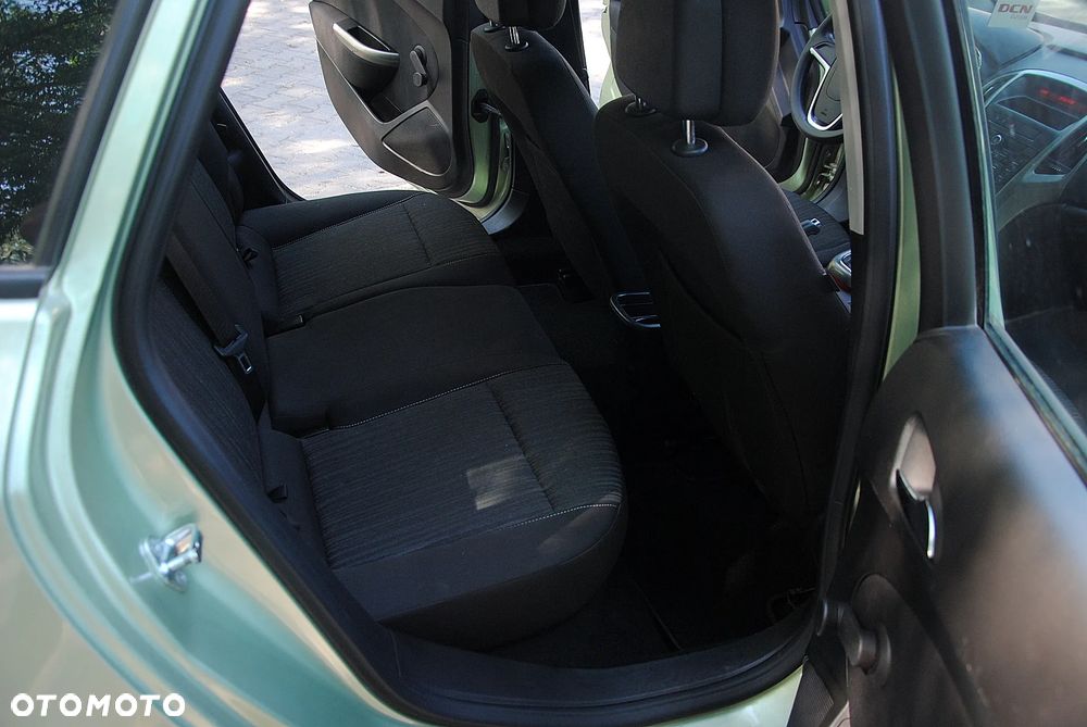 Opel Astra 1.6 Innovation - 10