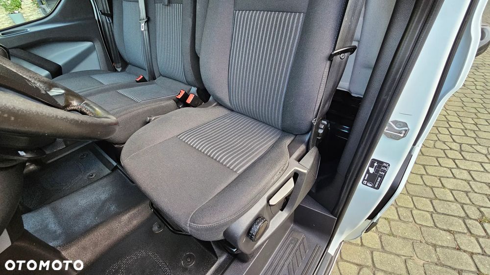 Ford Custom 2,0TDCI L2H1 Długi 194t.km. Pełen Serwis Ford Klima Webasto Hak Parktronik 2xDrzwi - 16