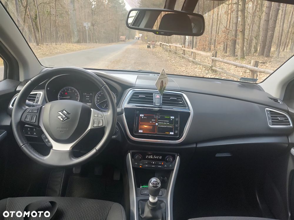 Suzuki SX4 S-Cross 1.4 SHVS Premium - 14