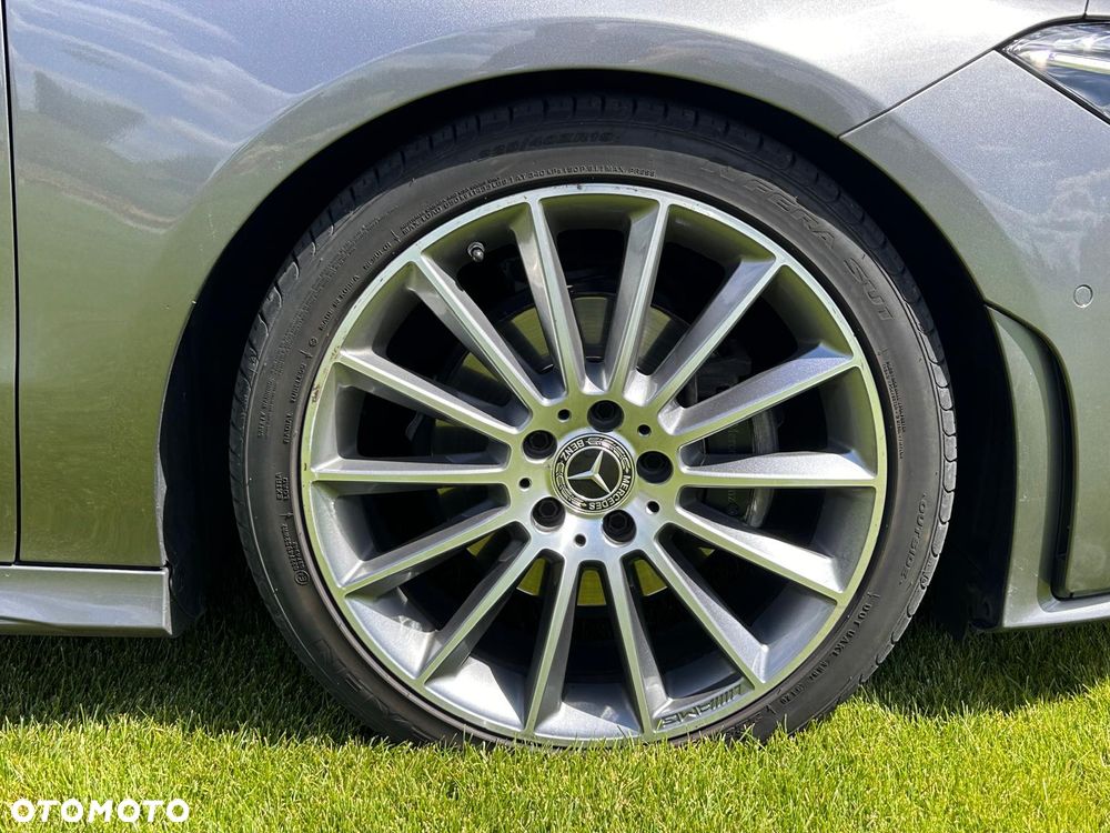 Mercedes-Benz CLA 180 7G-DCT - 7
