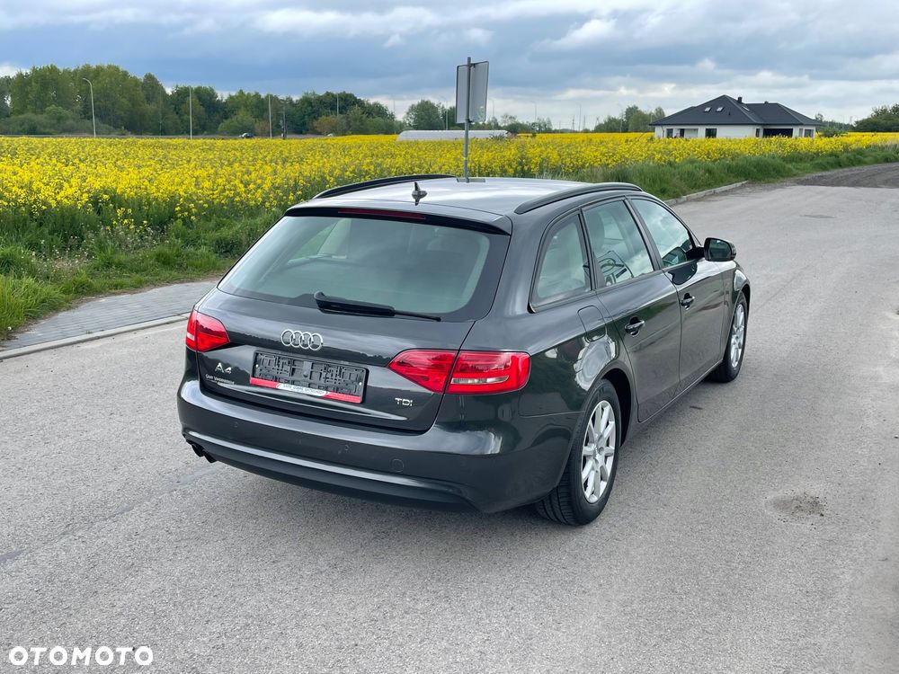 Audi A4 Avant - 31