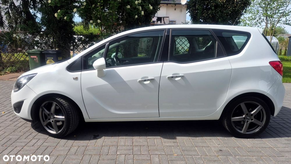Opel Meriva 1.7 CDTI Automatik Design Edition - 2