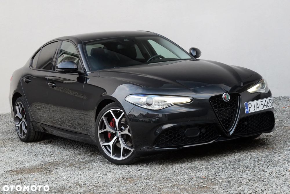 Alfa Romeo Giulia - 2
