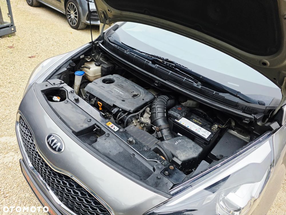 Kia Carens 1.7 CRDi XL 7os DCT - 16