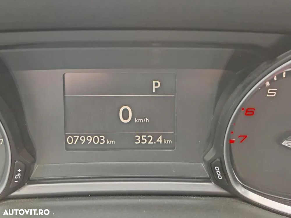 Peugeot 308 1.2L PureTech 130 S&S EAT8 GT - 28