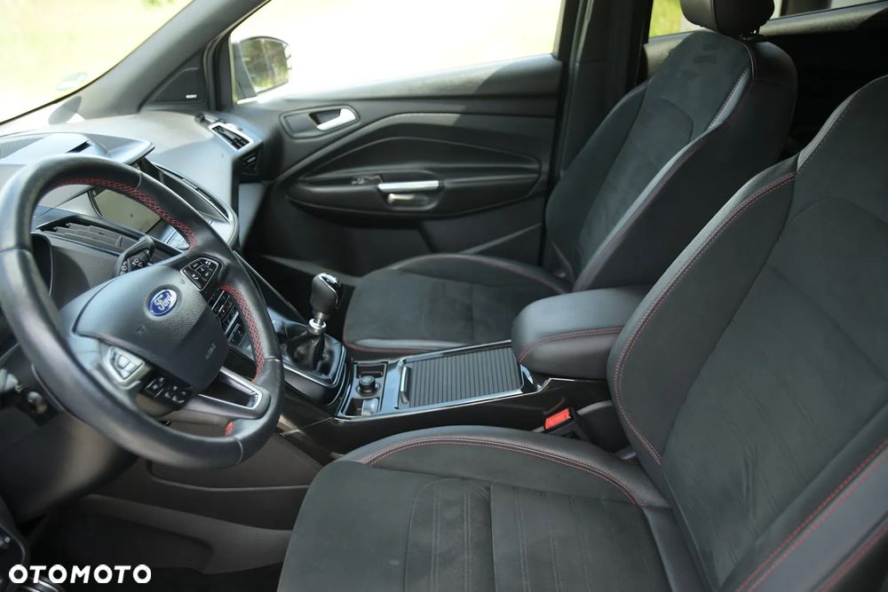 Ford Kuga 2.0 TDCi AWD ST-Line - 30
