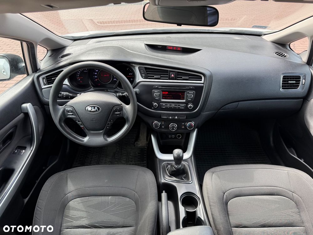 Hyundai i30 1.4 Comfort - 12