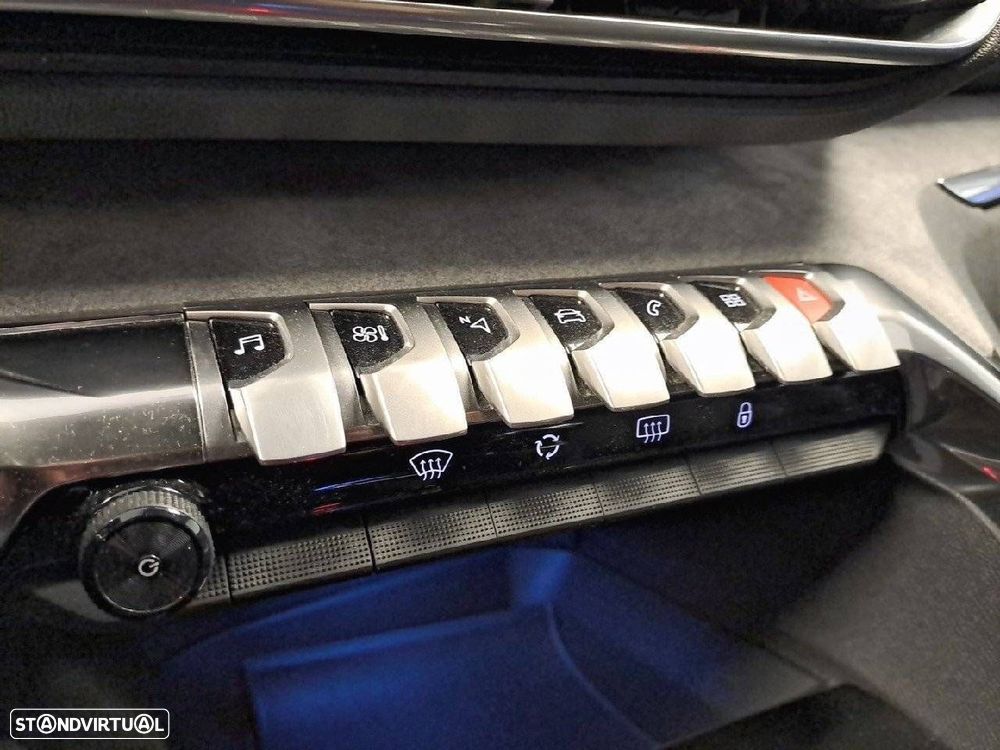 Peugeot 3008 1.2 PureTech GT - 22