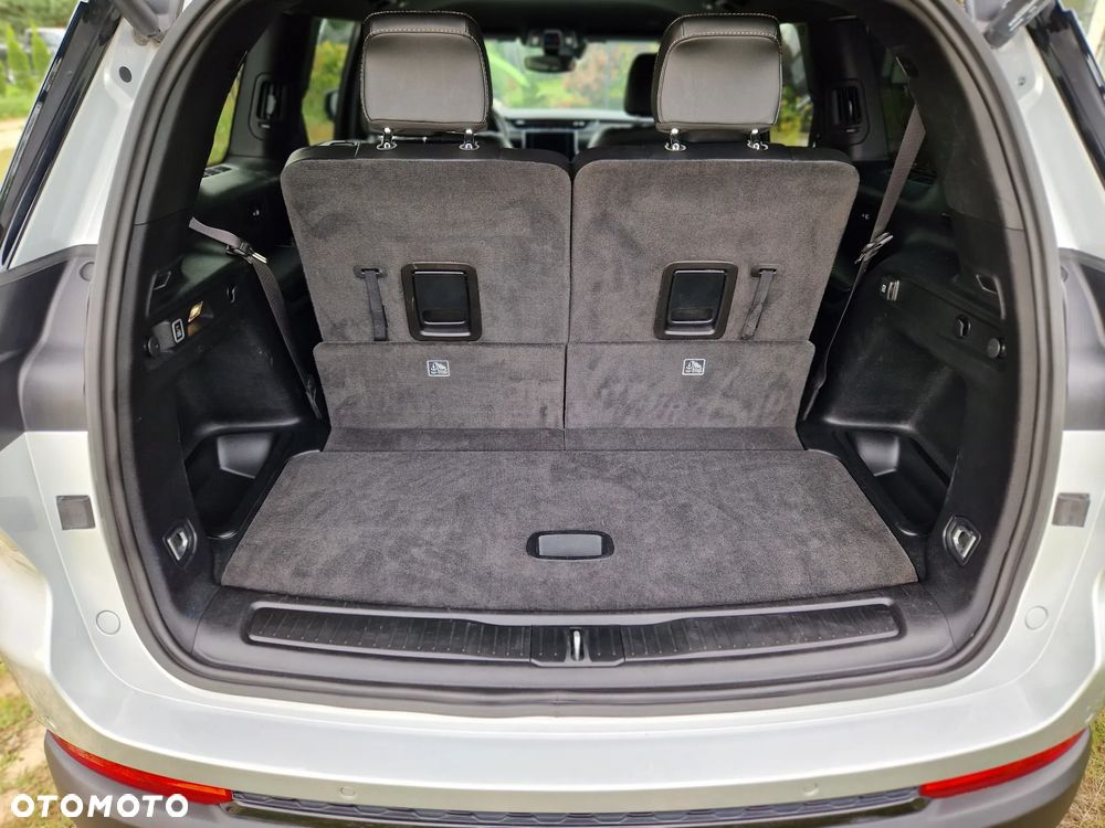 Jeep Grand Cherokee - 13