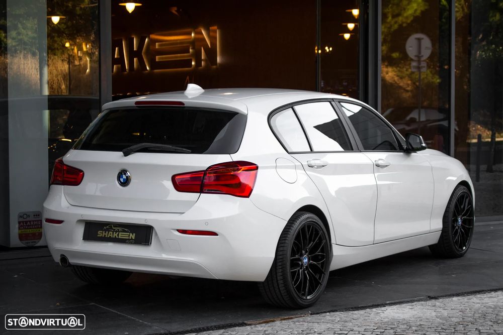 BMW 116 d Line Luxury - 4