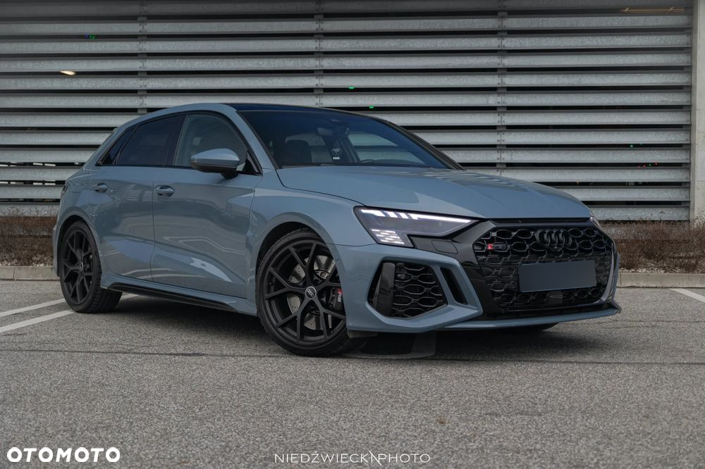 Audi RS3 TFSI Quattro S tronic - 2