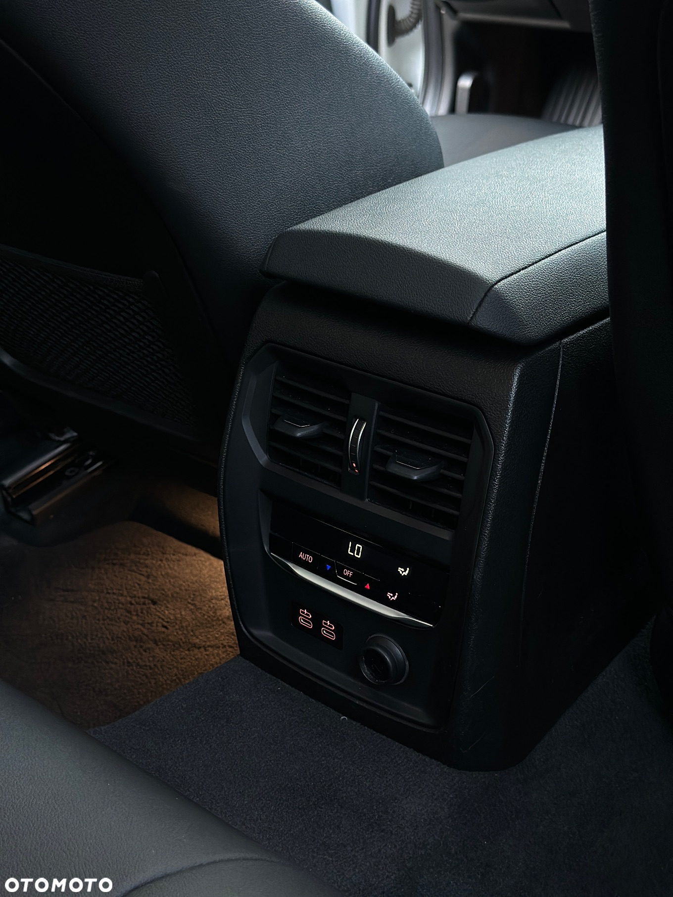 BMW Seria 3 330i Sport Line - 23