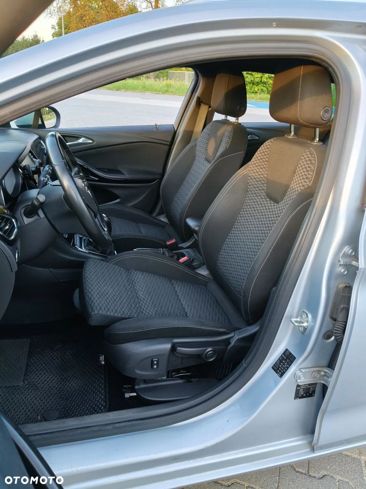 Opel Astra V 1.4 T Dynamic - 25