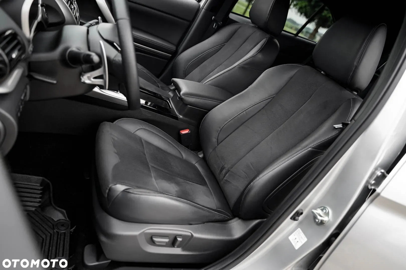 Mitsubishi Eclipse Cross 2.4 PHEV Instyle Plus - 16